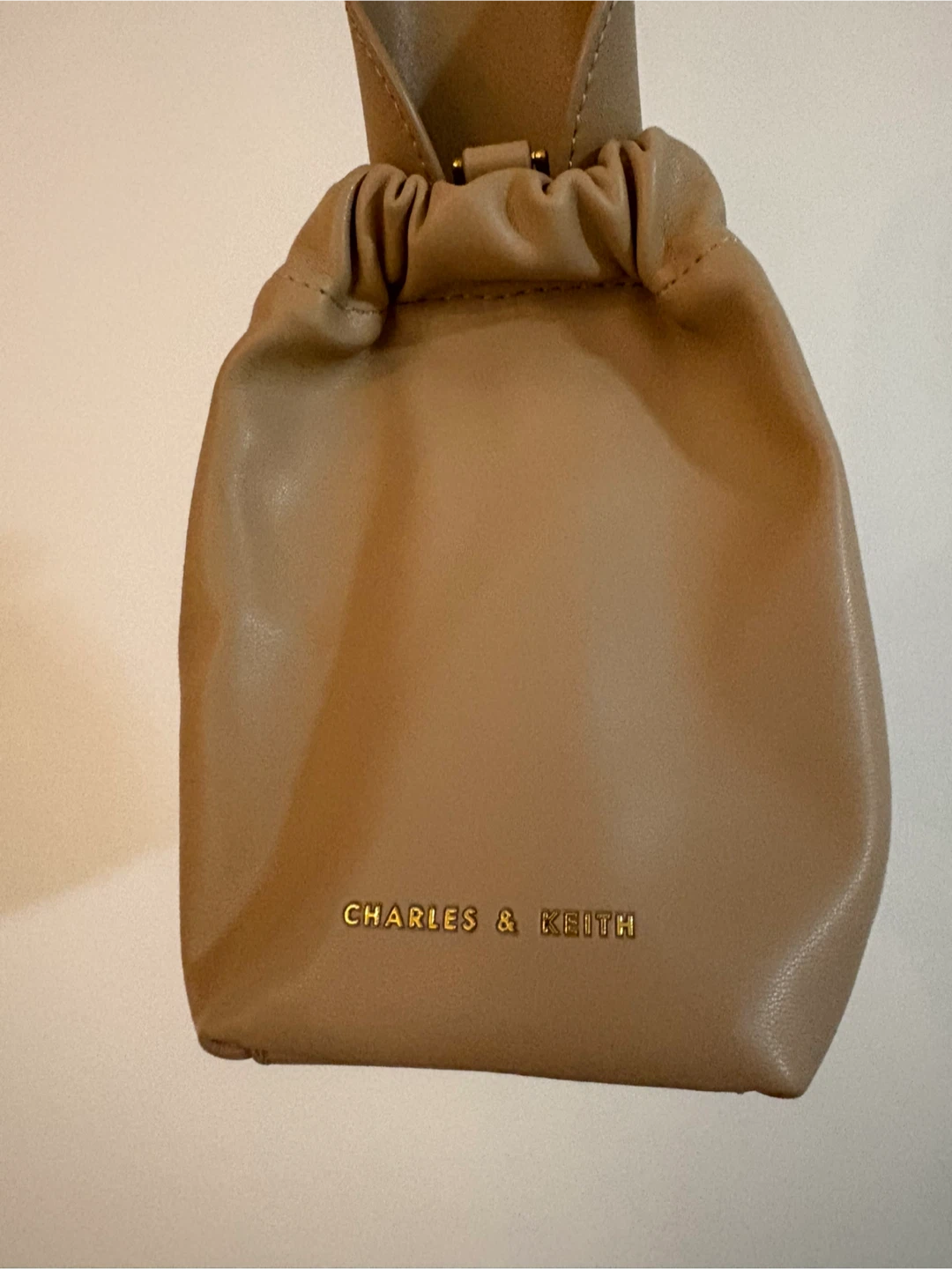 Charles & Keith Ally Ruched Slouchy-Handle Bag - Beige - photo 5