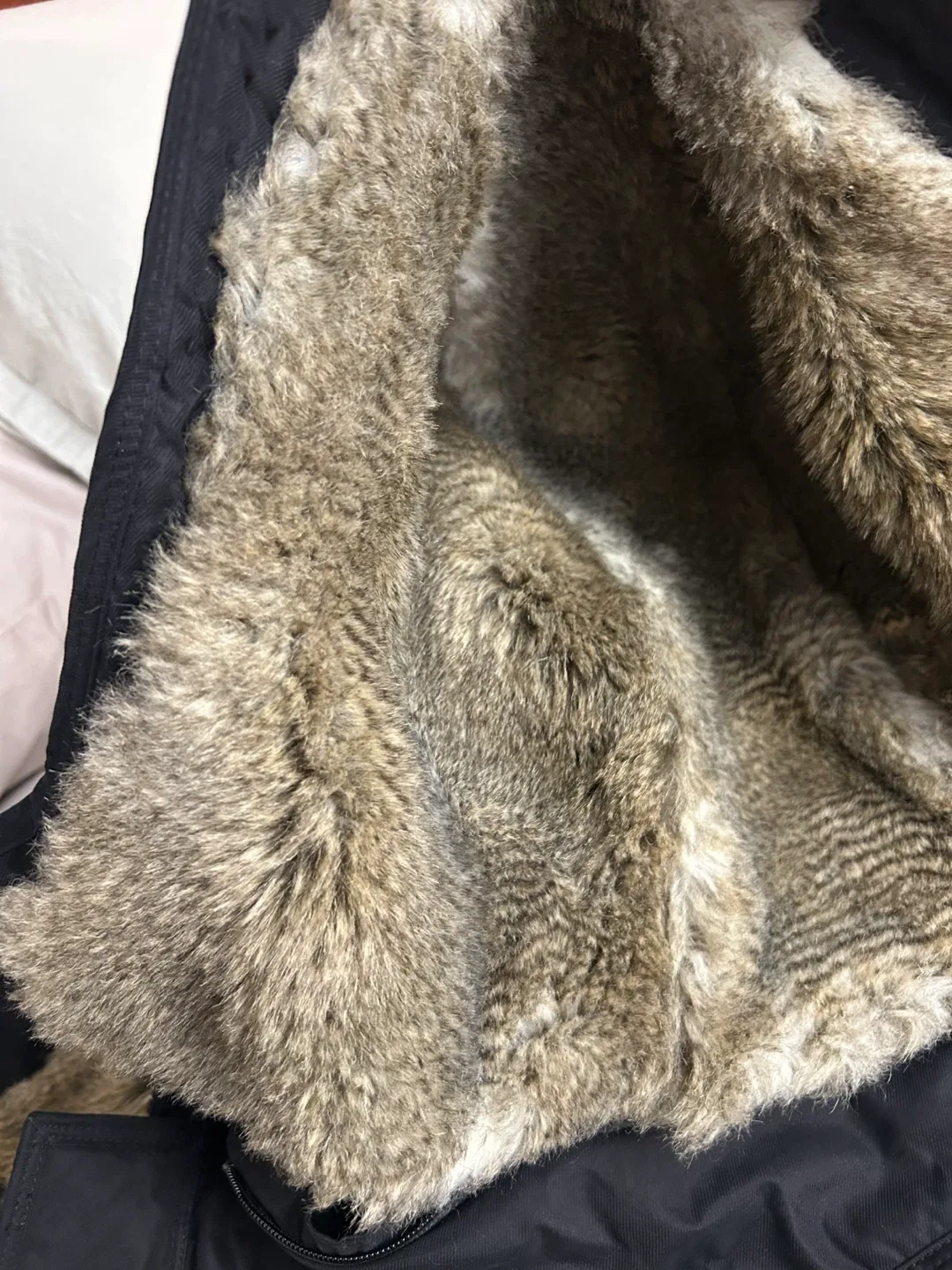 Babaton Black Winter Coat - Size M image indicator(5)