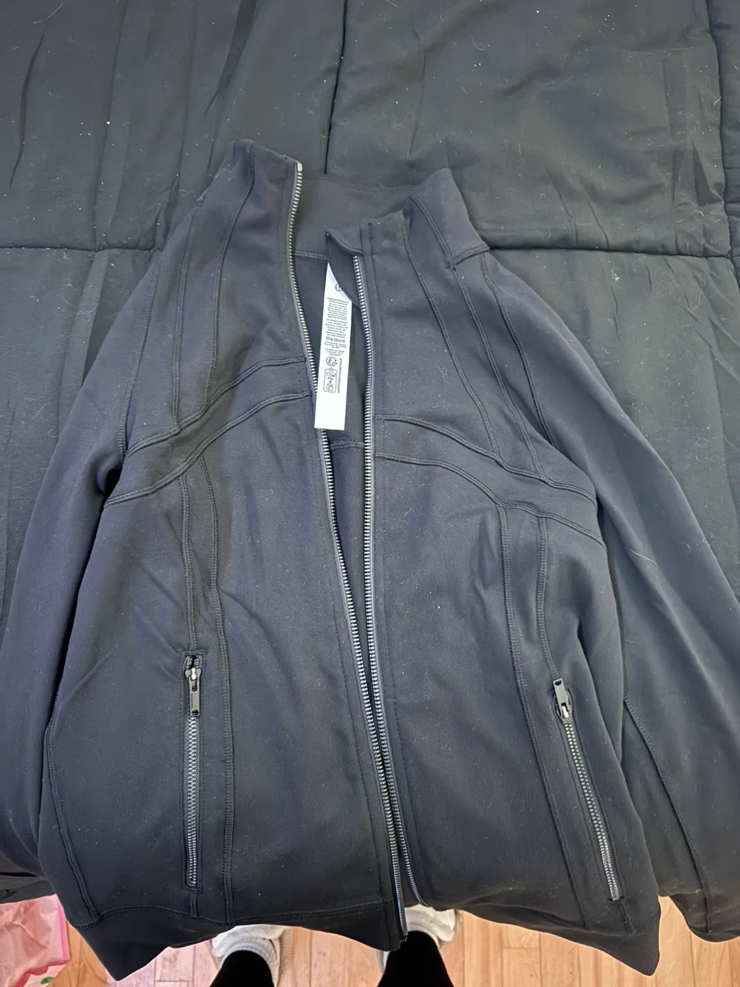 Lululemon Define Track Jacket - Black, Size 2 image indicator(3)