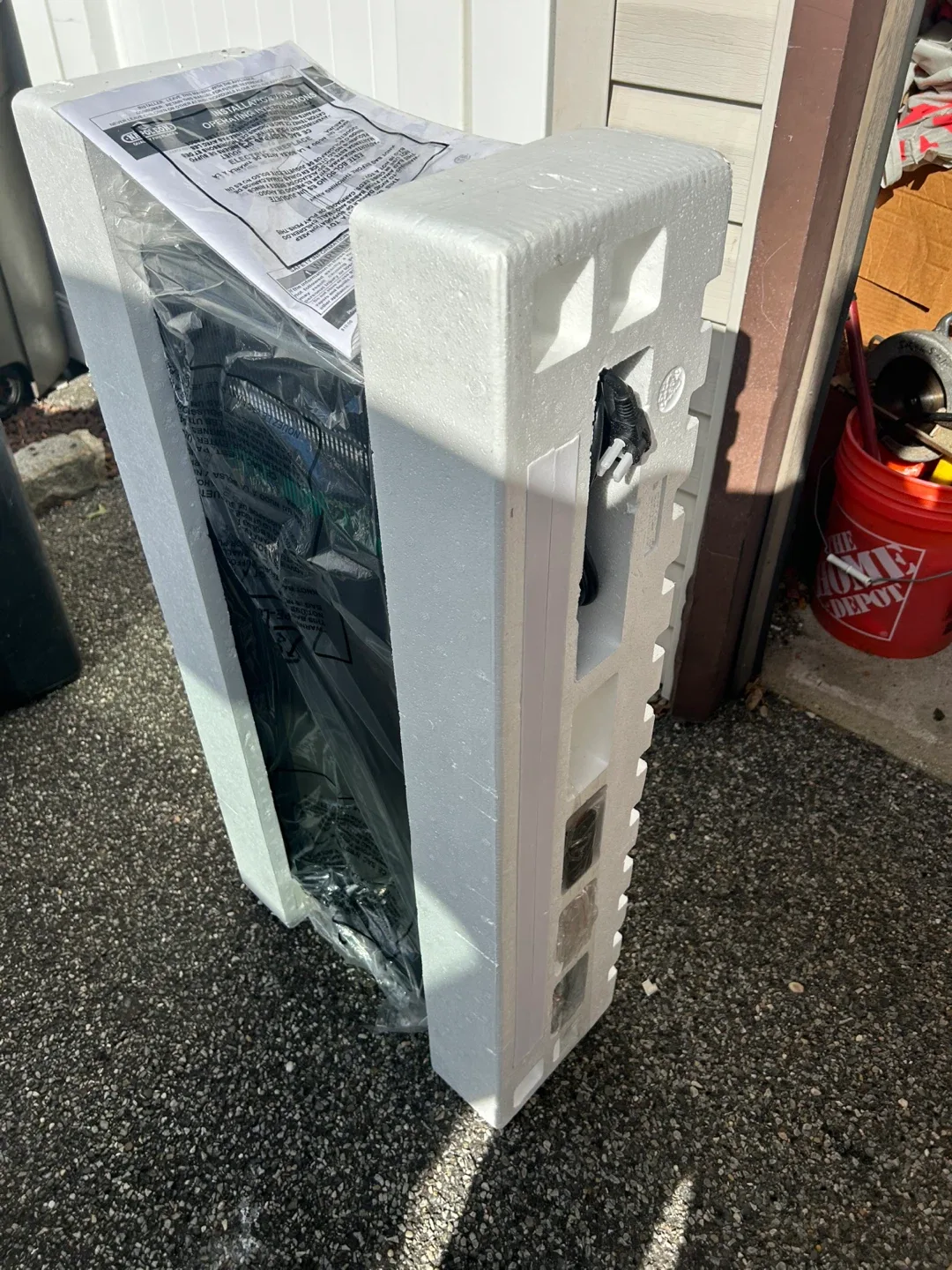 Napoleon NEFV38H Vertical wall mount 38” fireplace image indicator(4)