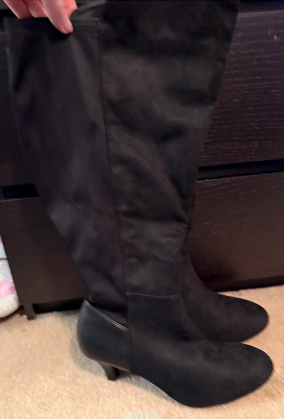 Women’s size 11.5 boots image indicator(2)
