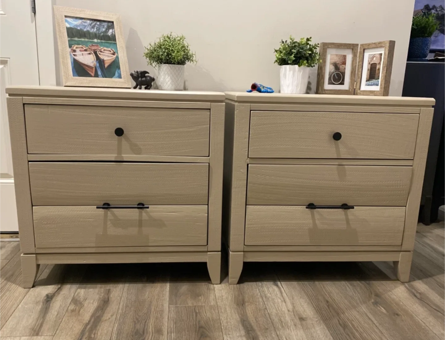 Hardwood King Nightstands Taupe & Black
