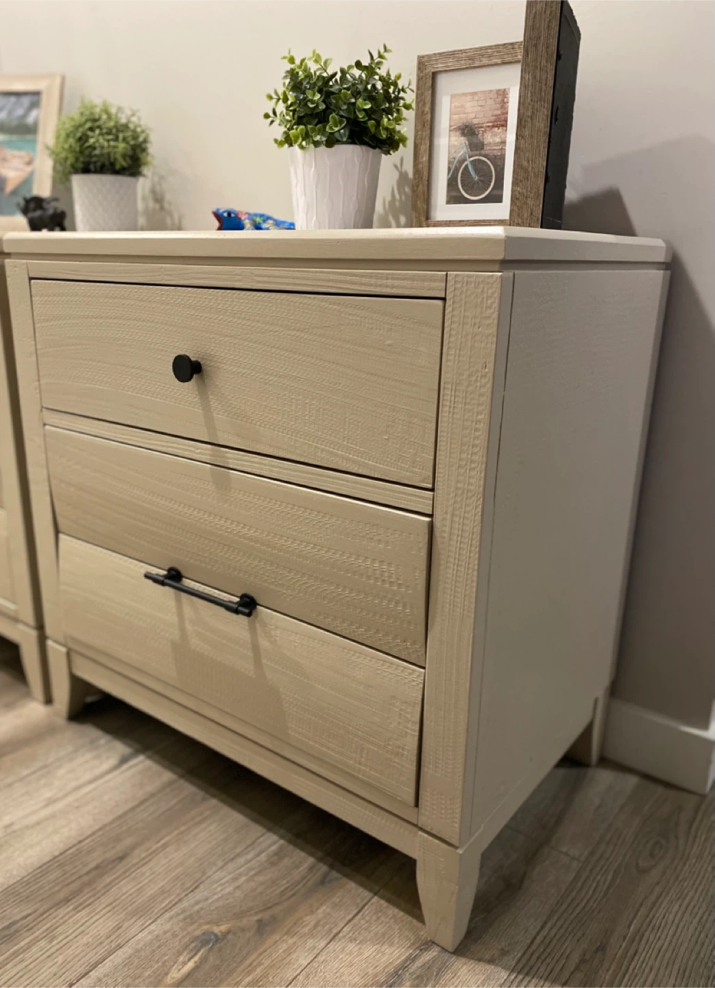 Hardwood King Nightstands Taupe & Black - photo 3