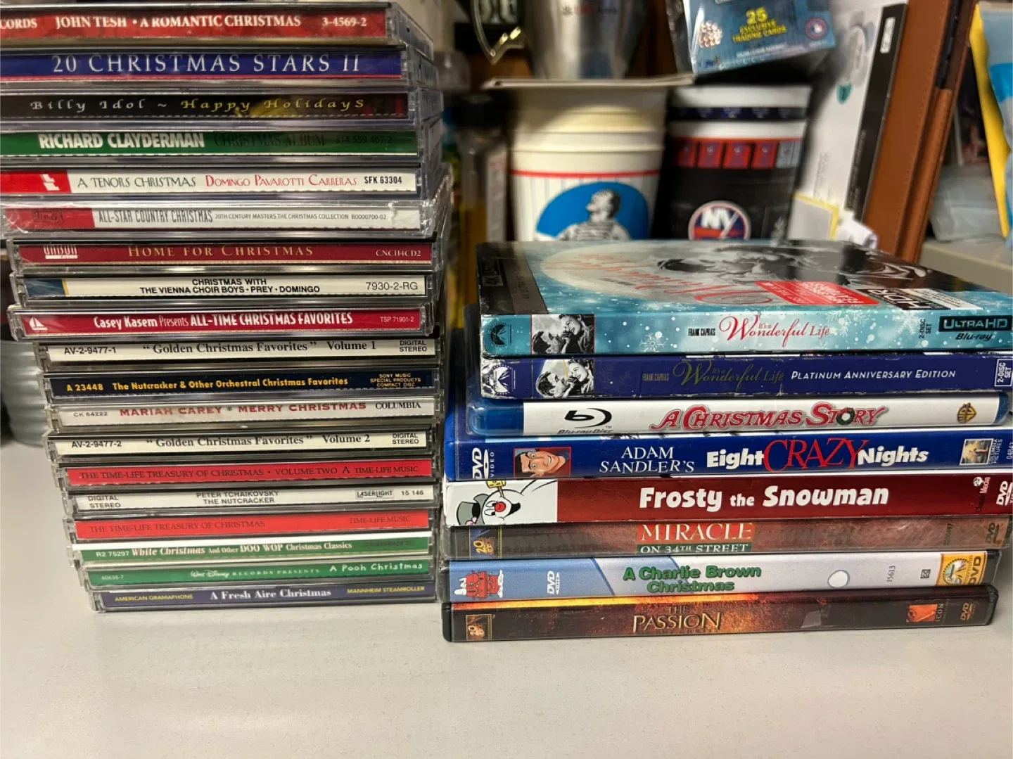 Huge lot of Christmas movies and music image indicator(7)
