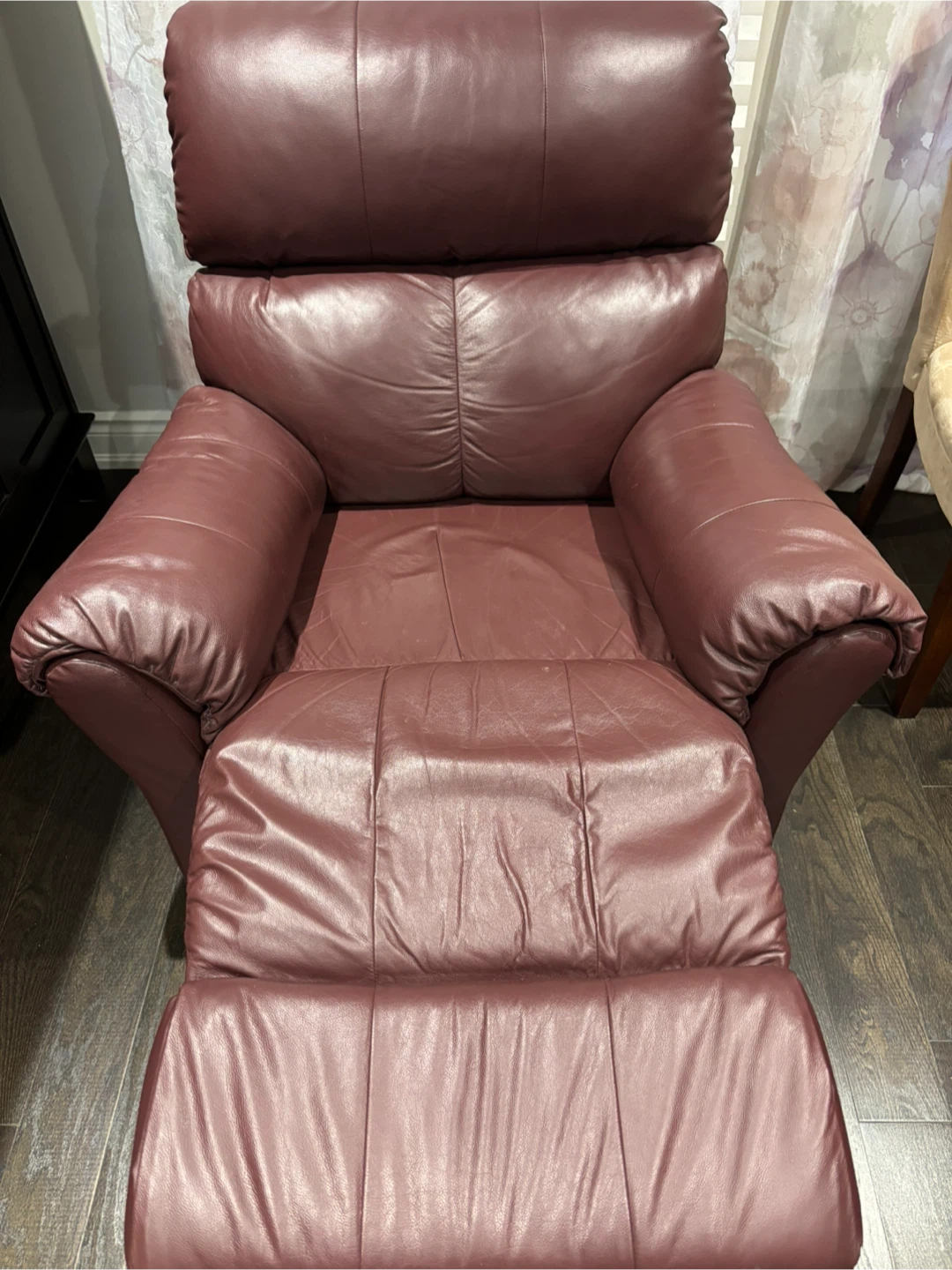 Burgundy Leather Recliner Chair - photo 4