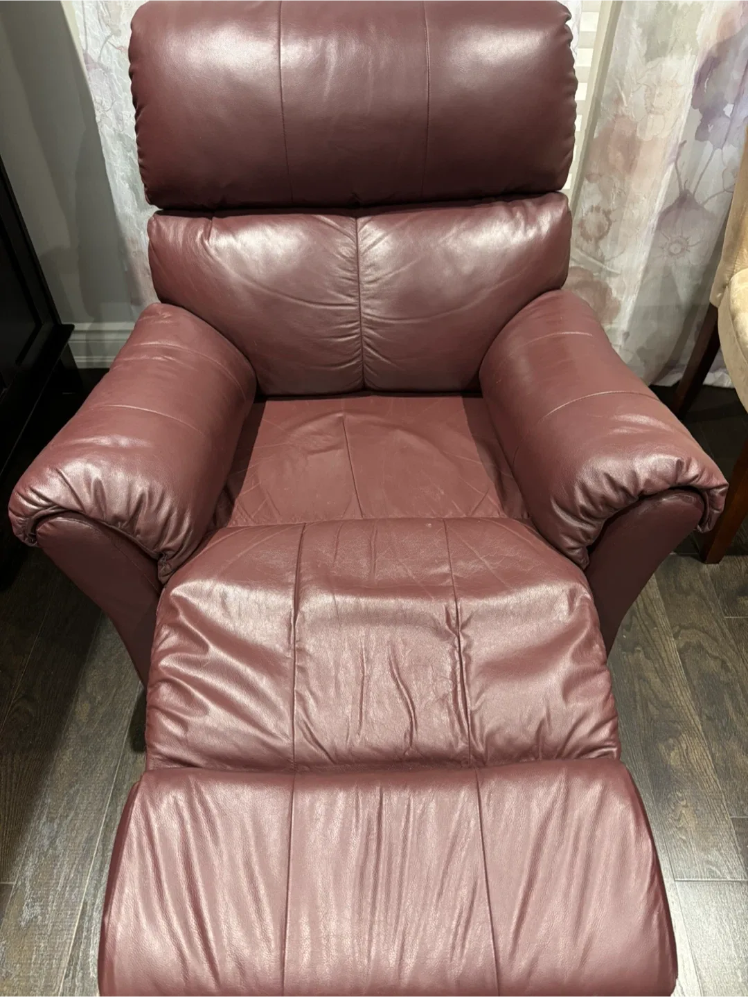 Burgundy Leather Recliner Chair image indicator(4)