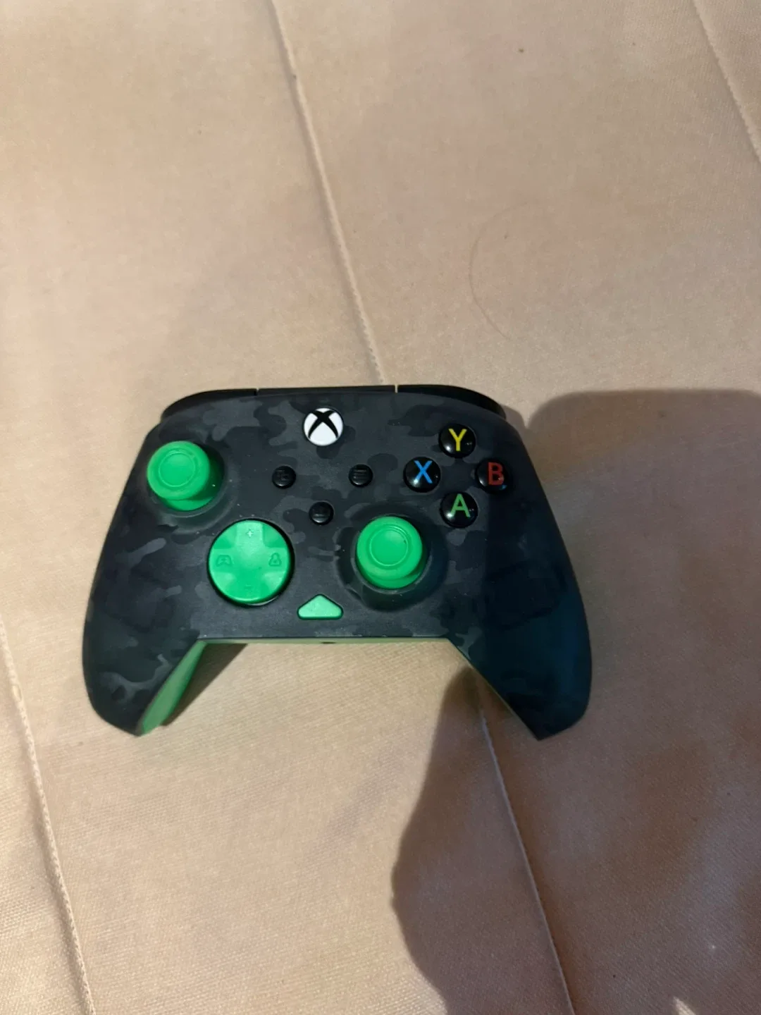 Turtle Beach Rematch Core Xbox Controller - Green Camo image indicator(2)