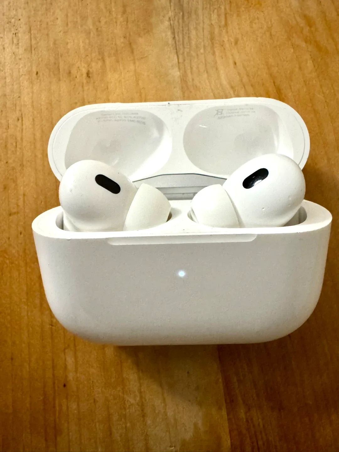 Apple AirPods Pro 2nd Gen image indicator(2)