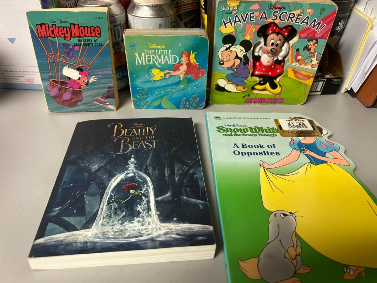 Huge lot of vintage and recent Disney books image indicator(3)