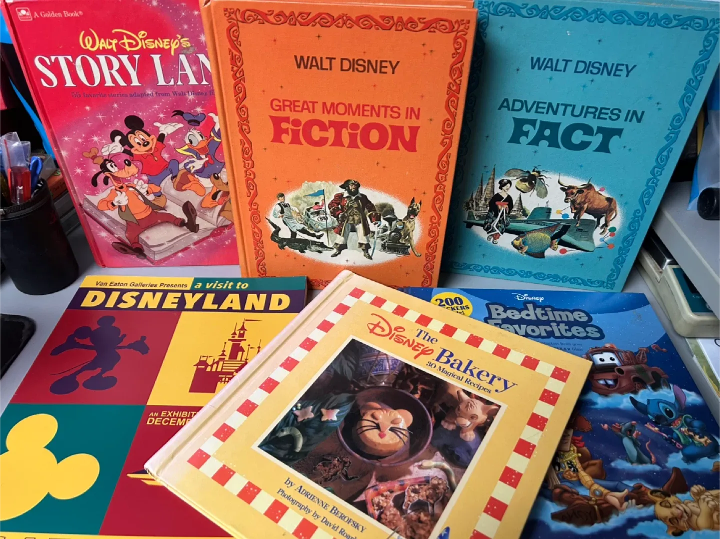 Huge lot of vintage and recent Disney books image indicator(4)