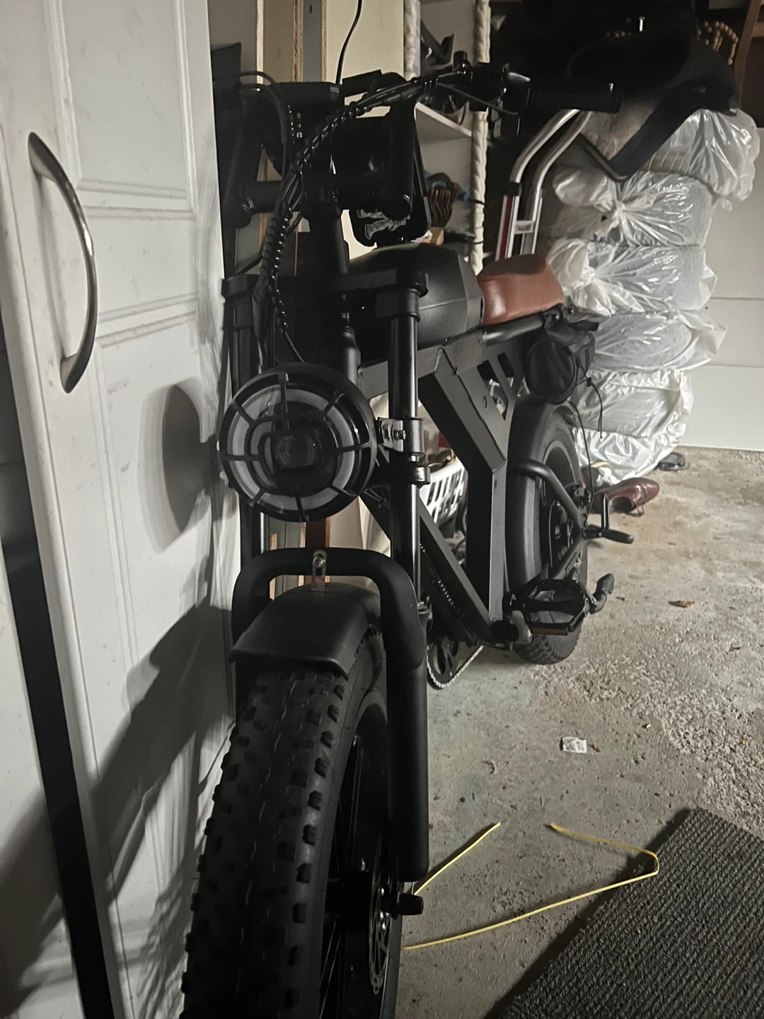 E-bike w/ Accessories - photo 4