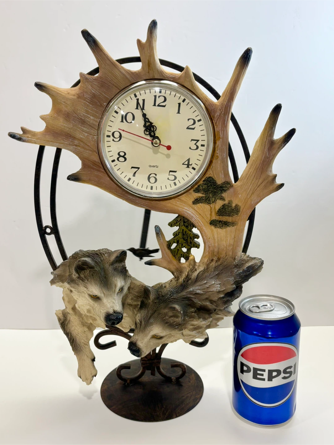 Wolf and Antler Table Clock - photo 2