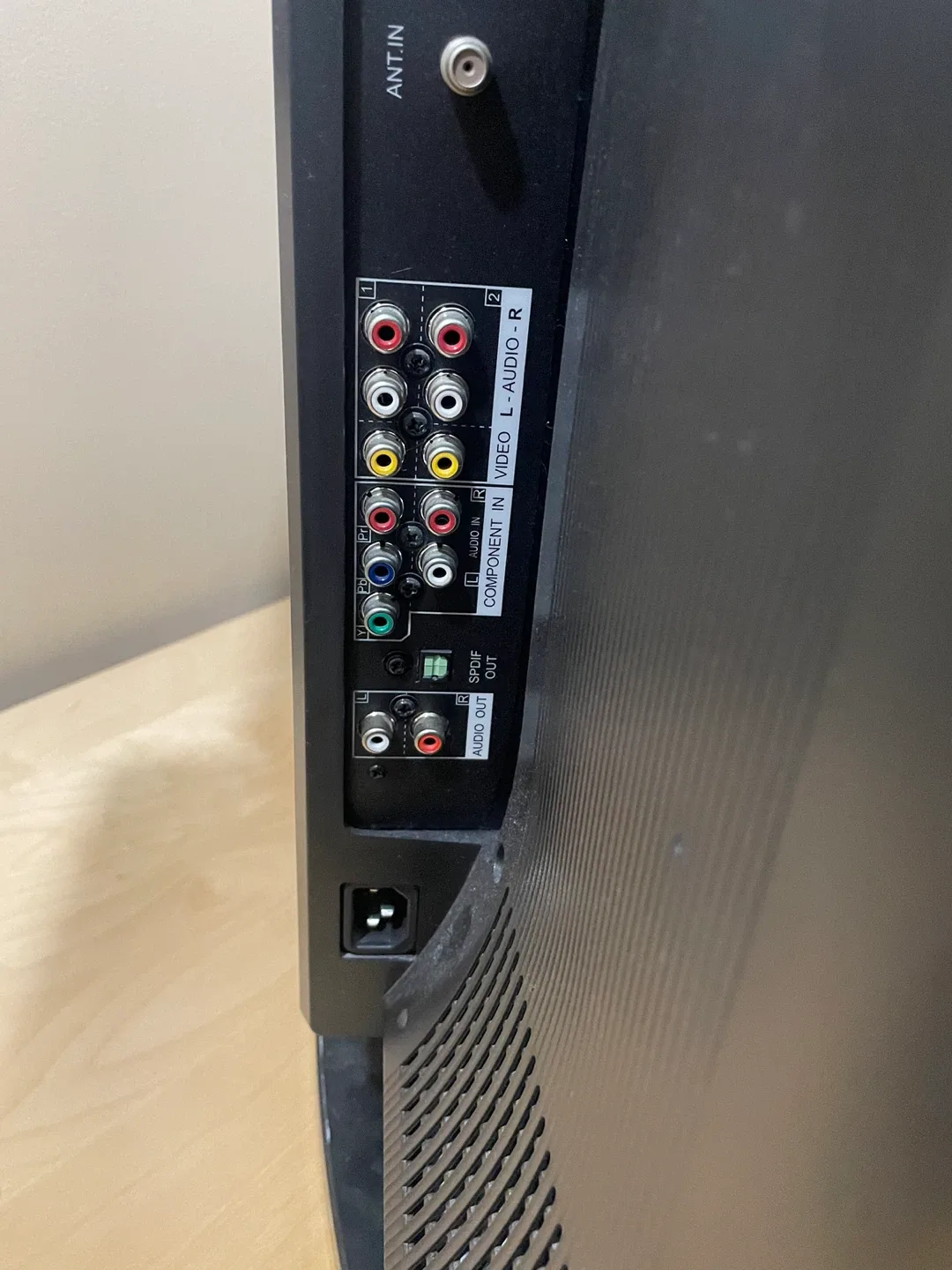 Westinghouse SK-26H730S 26" LCD TV image indicator(3)