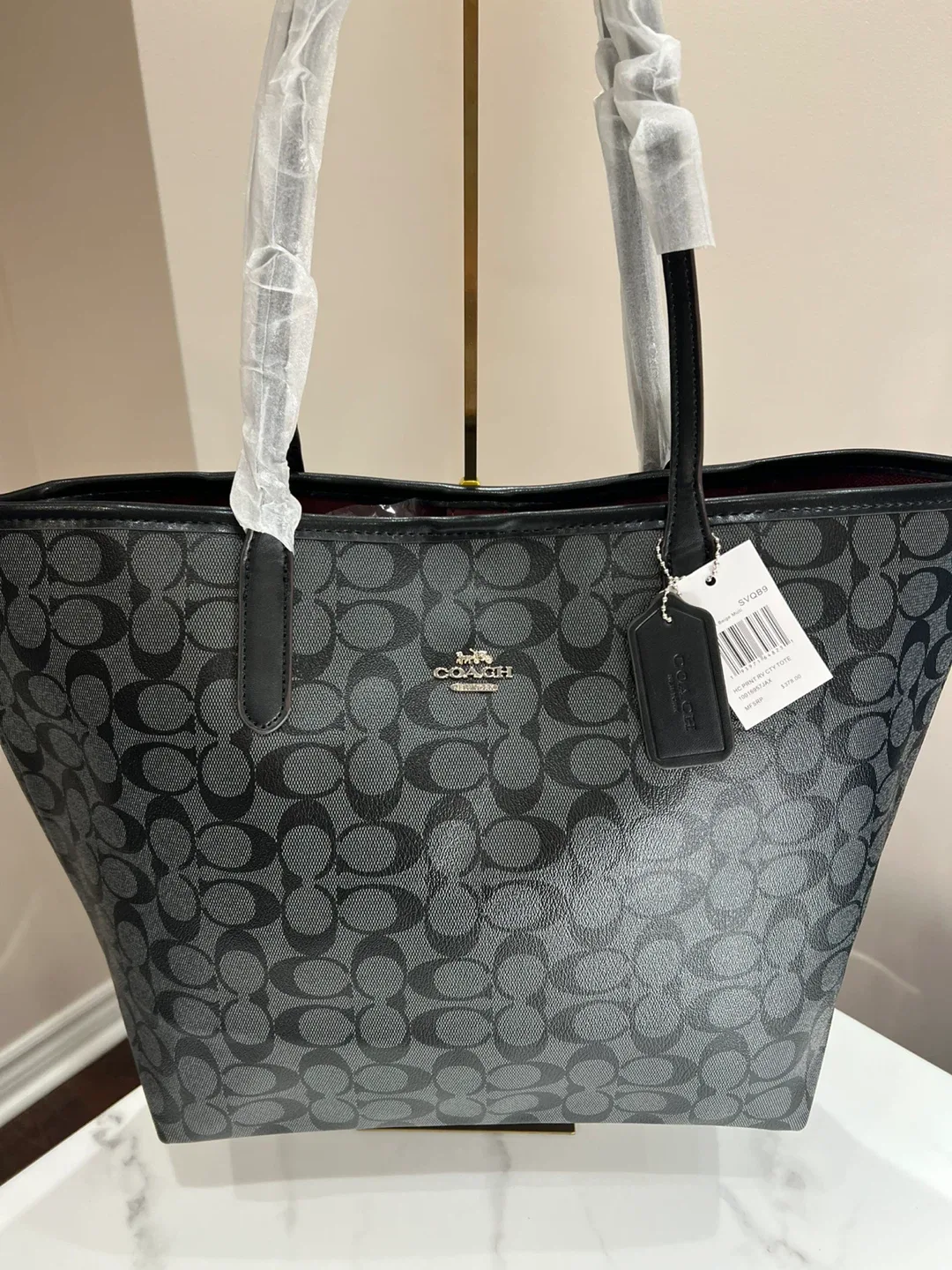 Black coach Tote shoulder bag image indicator(2)