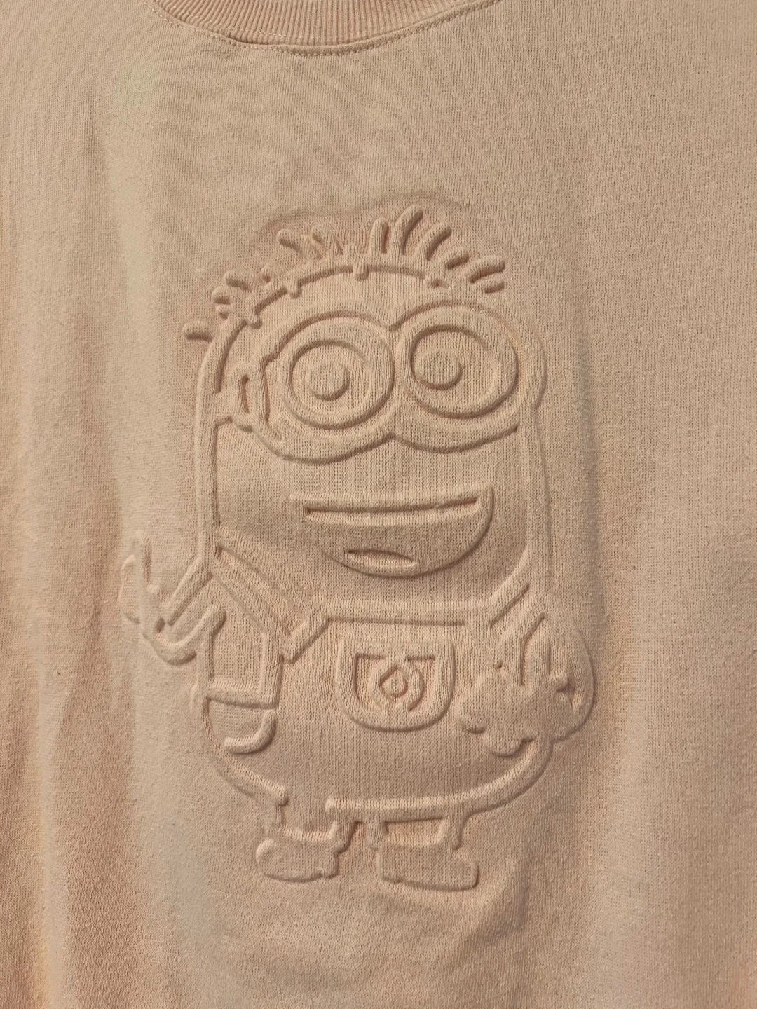 Minions Pink Sweater image indicator(3)