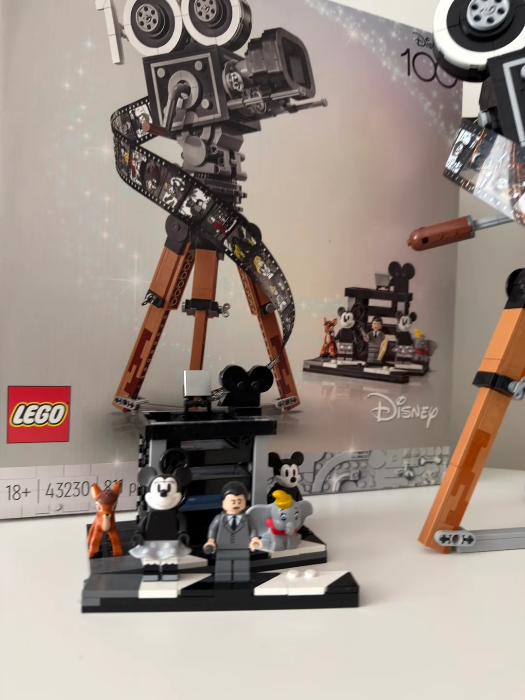 LEGO Walt Disney Tribute Camera - Assembled. Retiring soon set! image indicator(3)