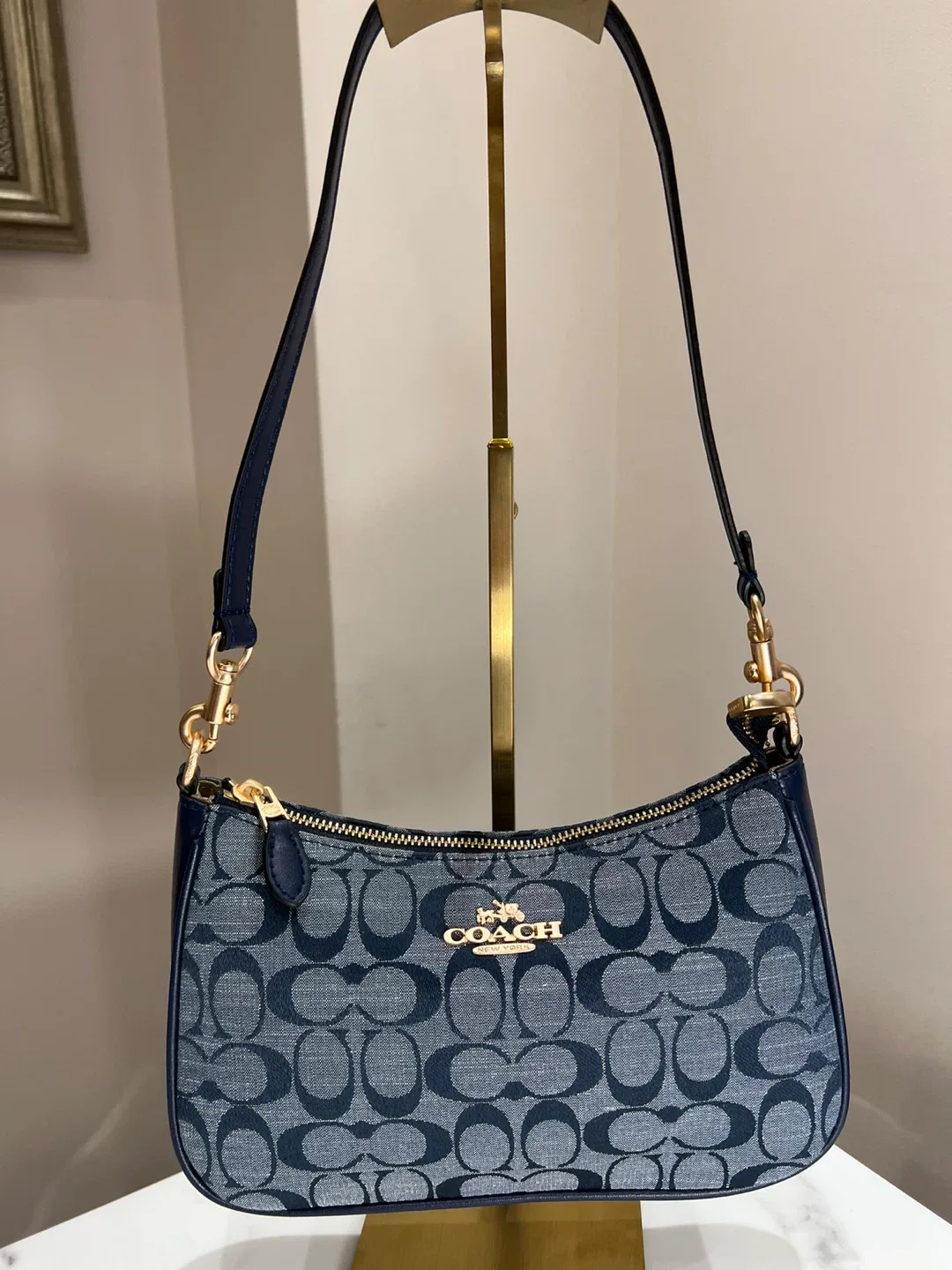 Coach Terri shoulder bag image indicator(2)