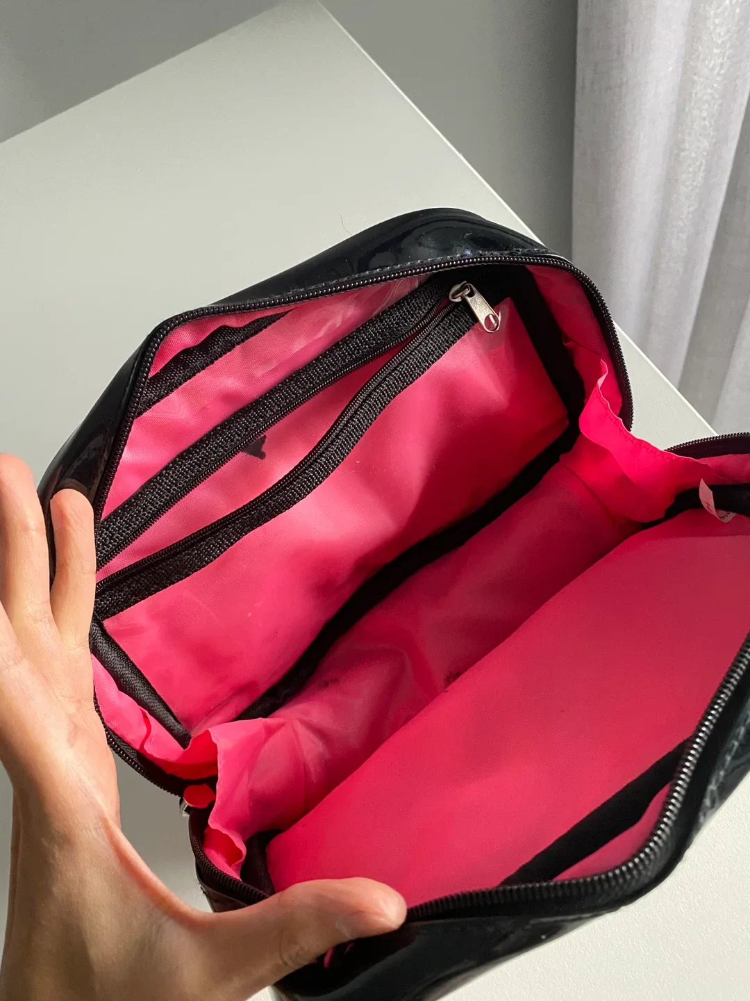 Vintage Zebra Patent Leather Bag image indicator(3)