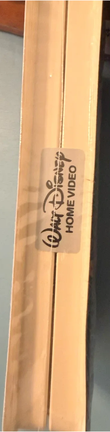 Walt Disney's Aladdin VHS Tape - Sealed! image indicator(3)