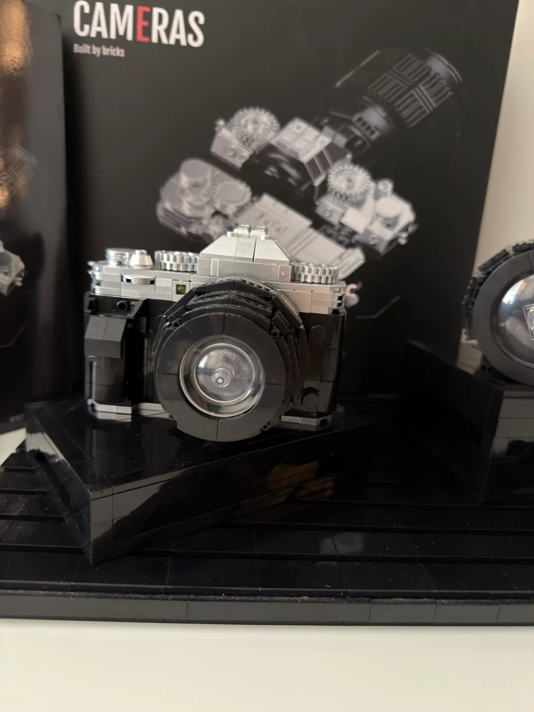 Cameras Built by Bricks Set - Half Assembled image indicator(4)