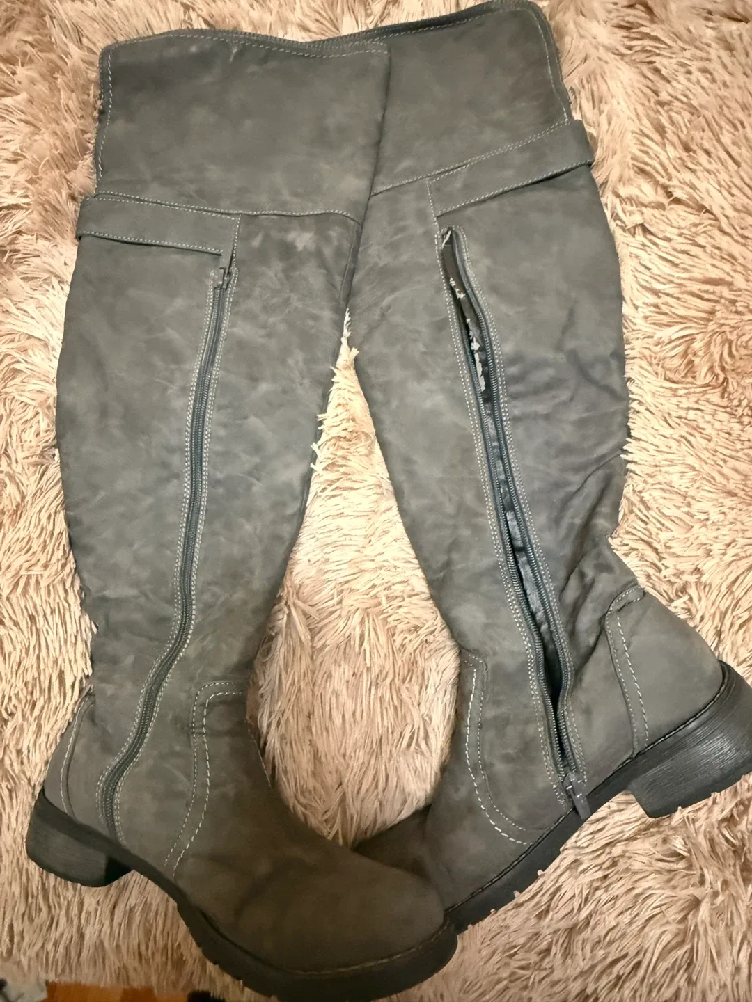 Grey Over-the-Knee Boots  🥕 image indicator(3)