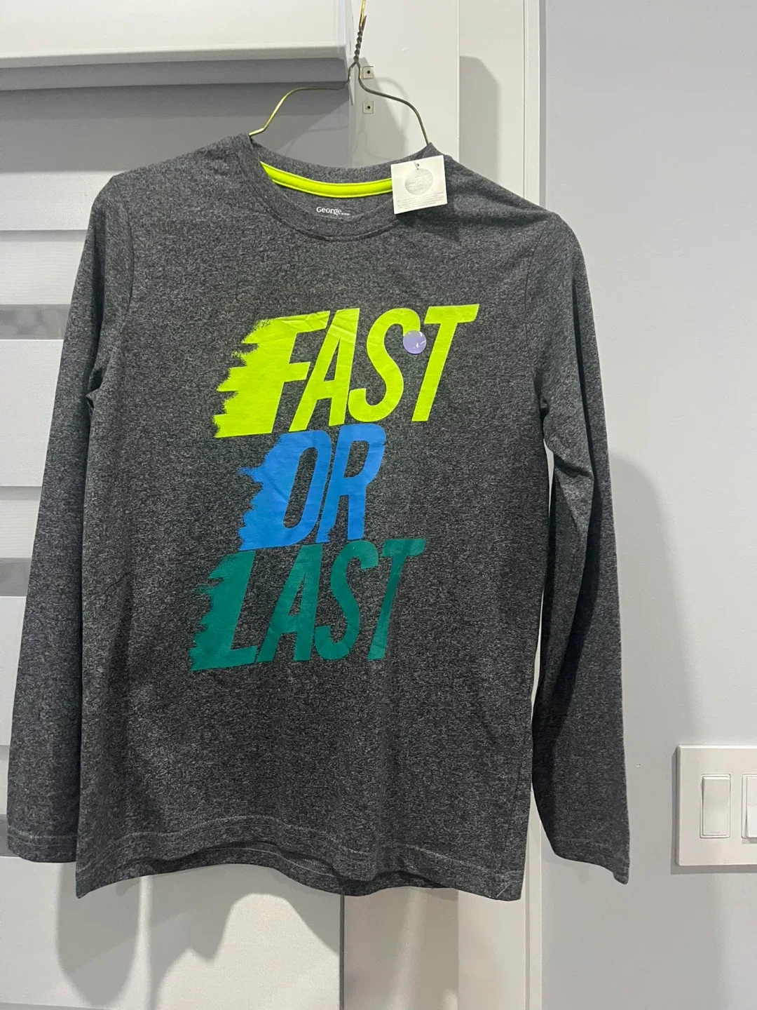 George Long Sleeve Tee - Size M image indicator(2)