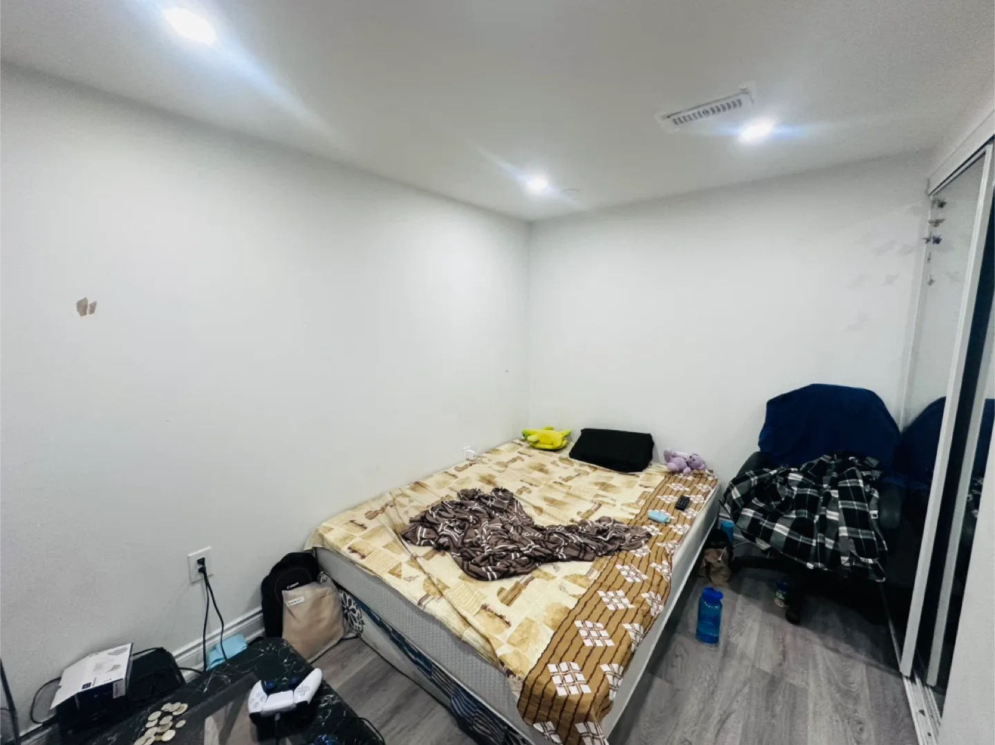 Room available for rent