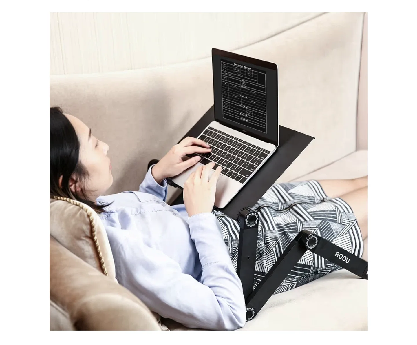 Adjustable Laptop Stand Desk (Silver) - Portable & Cozy image indicator(4)