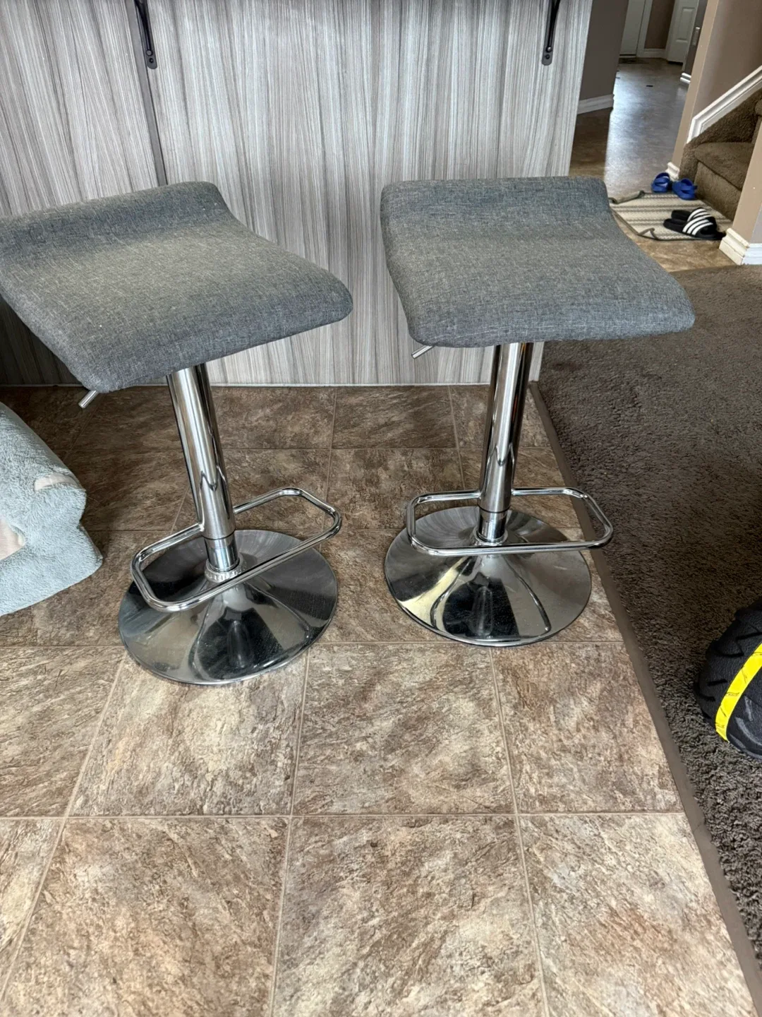 Set of 2 Grey Bar Stools image indicator(2)