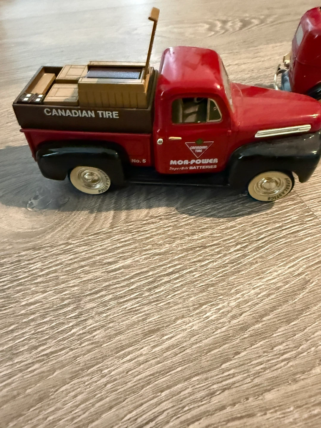 Canadian Tire Collectible two Trucks - photo 2