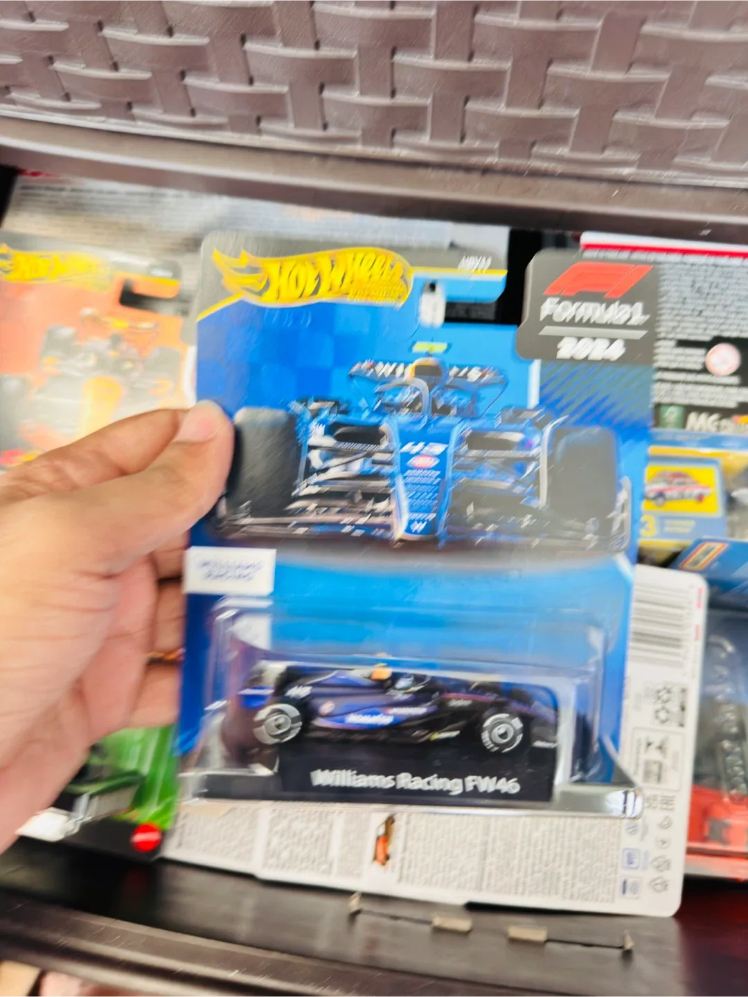 Hot Wheels Premium Formula 1 Bundle image indicator(3)