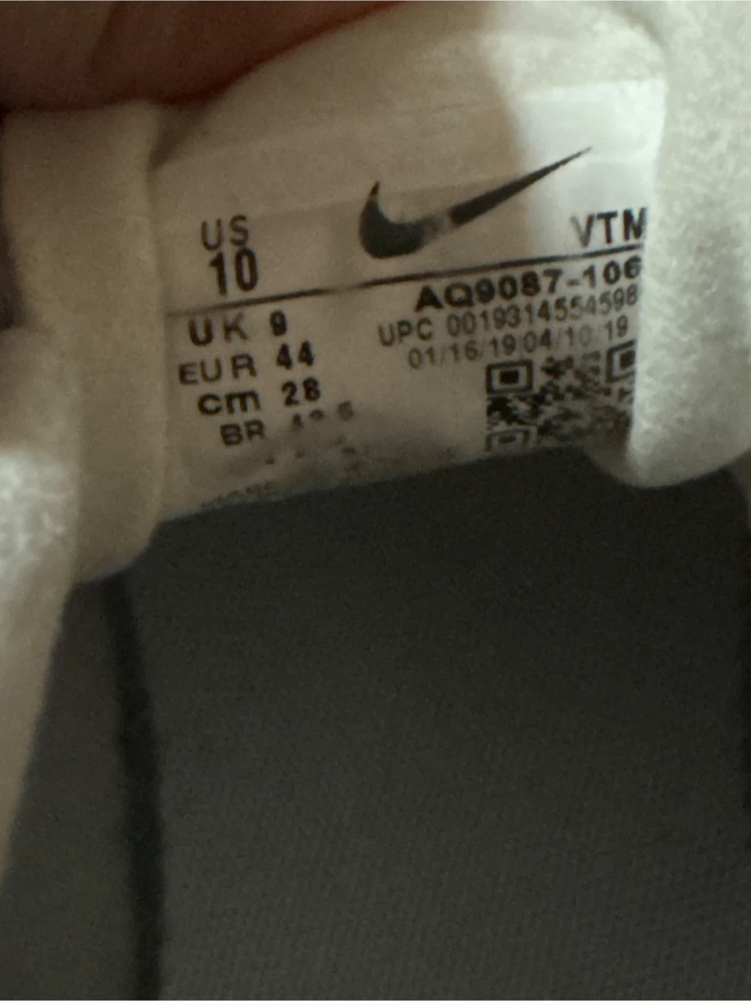 Nike Air Max 270 React Shoes - US 10 - photo 4