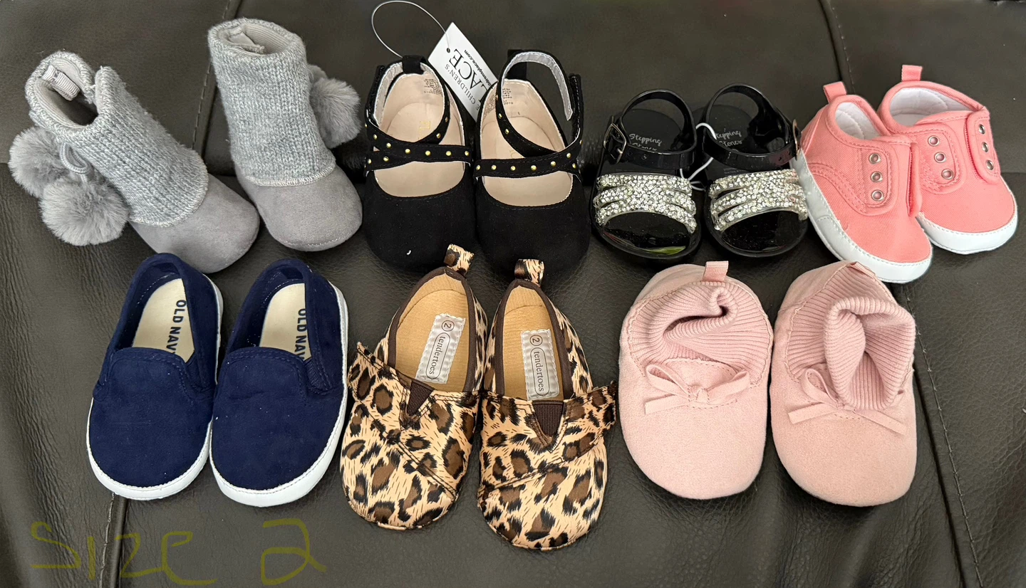 Baby/Toddler Shoes - Size 1 & 2 - photo 2