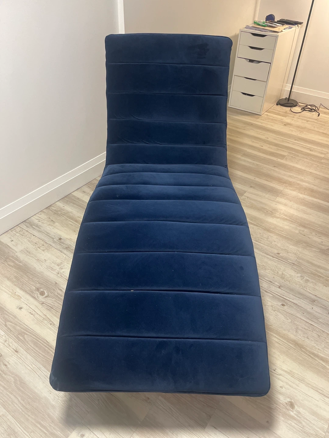 Navy Blue Velvet Chaise Lounge - photo 2