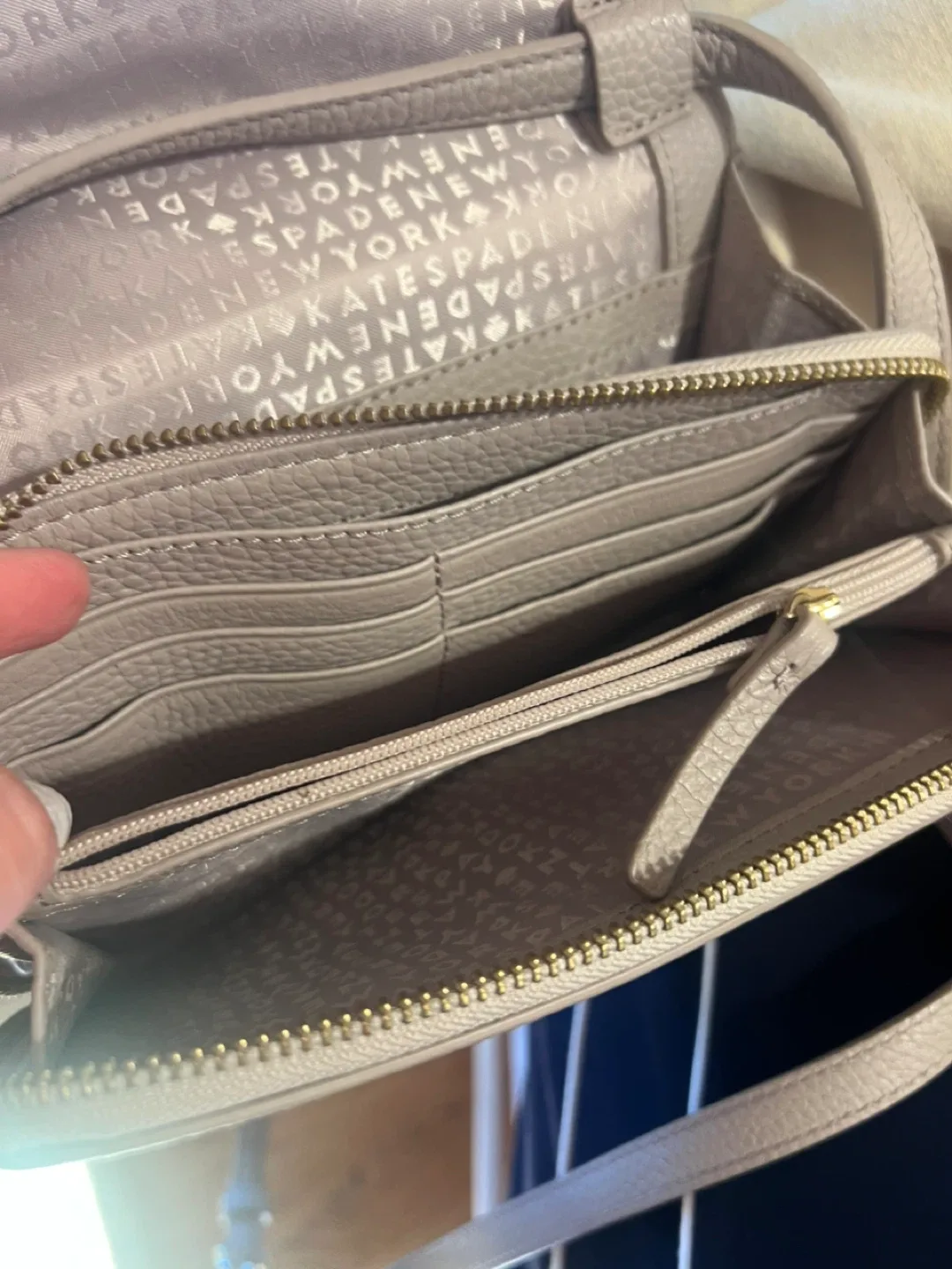 Kate Spade Crossbody Bag image indicator(3)