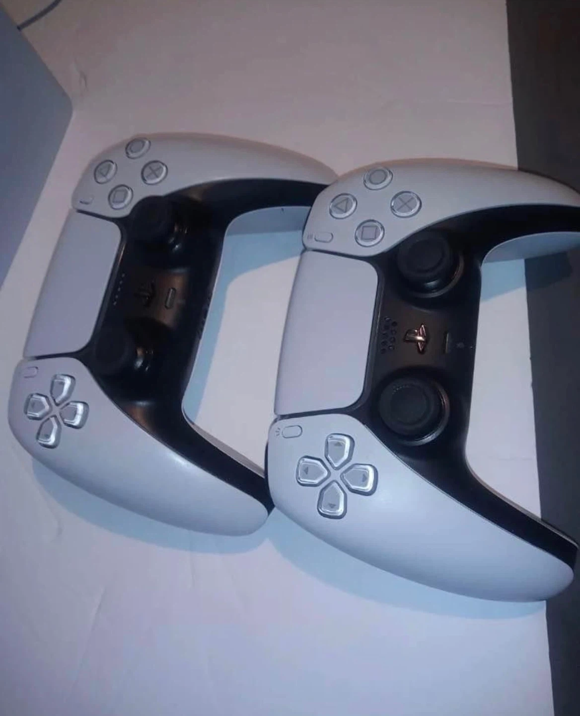 PlayStation 5 Console & 2 Controllers