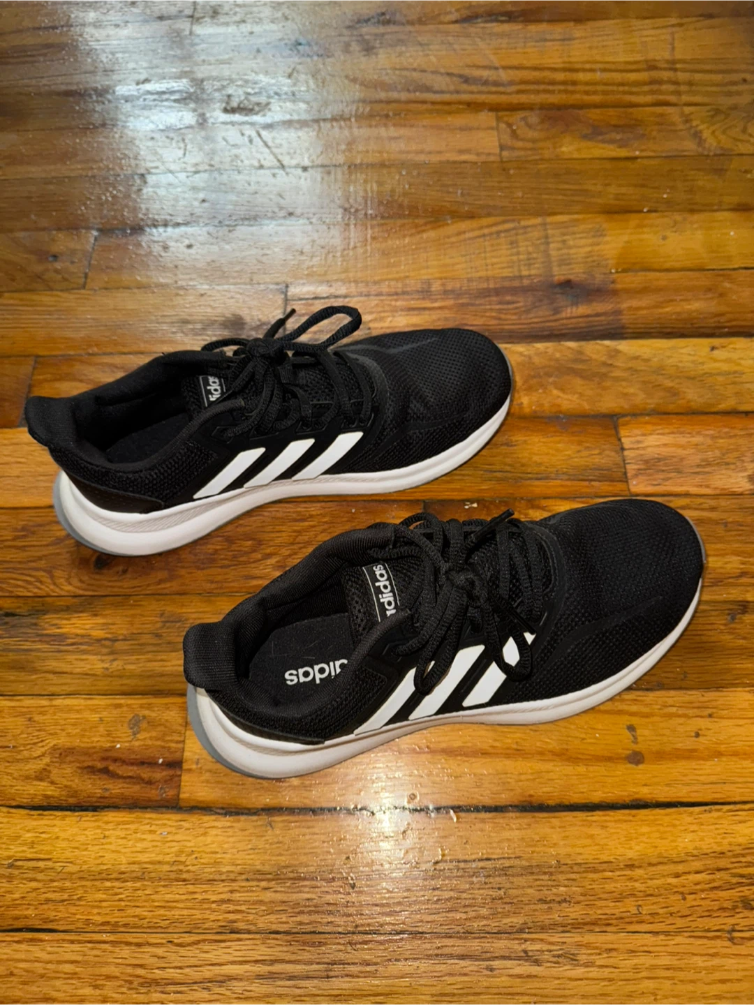 NEW Adidas Black Sneakers M6 - photo 2