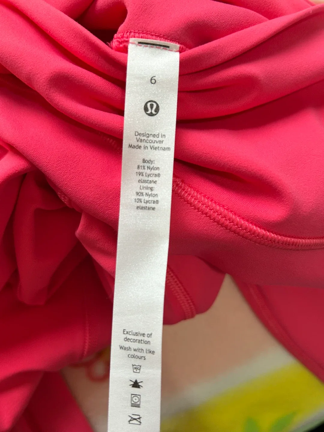 Lululemon Hot Pink Leggings - Size 6 image indicator(3)