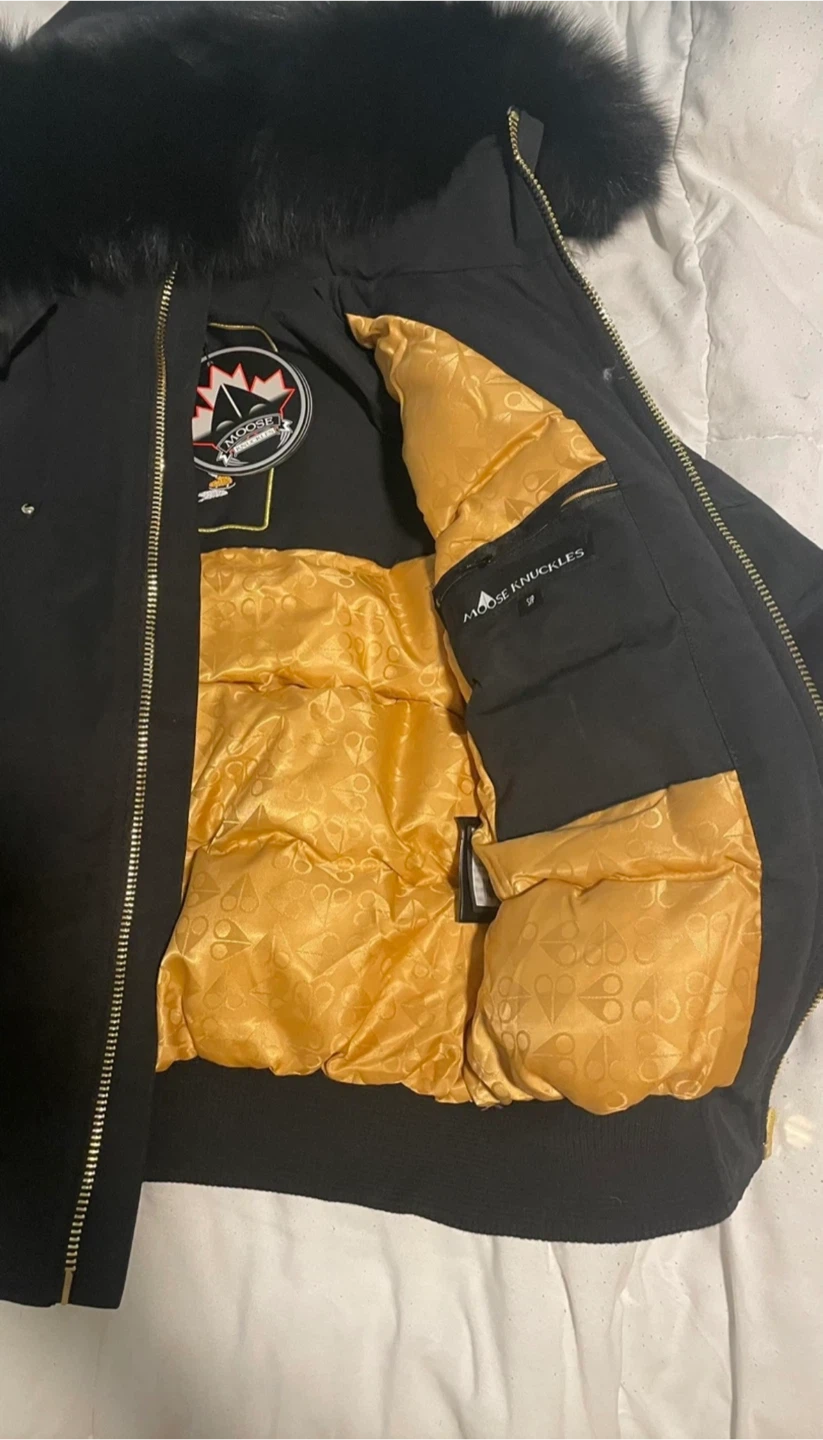 Moose Knuckles Bomber Jacket - photo 2