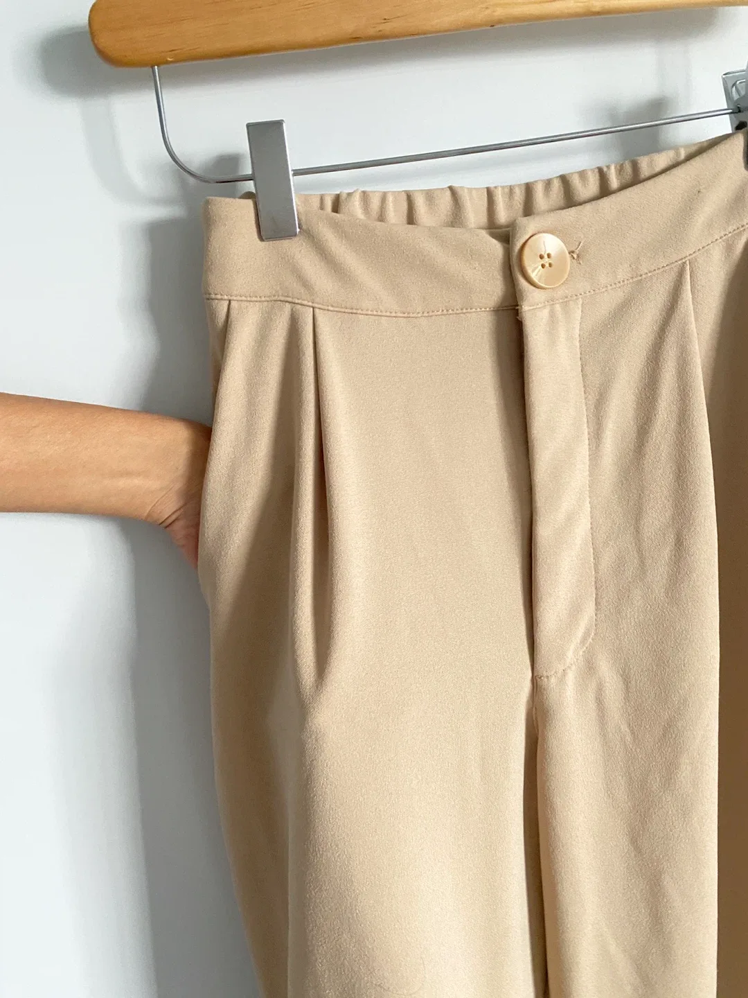 Formal Wide Leg Pleated Pants image indicator(3)
