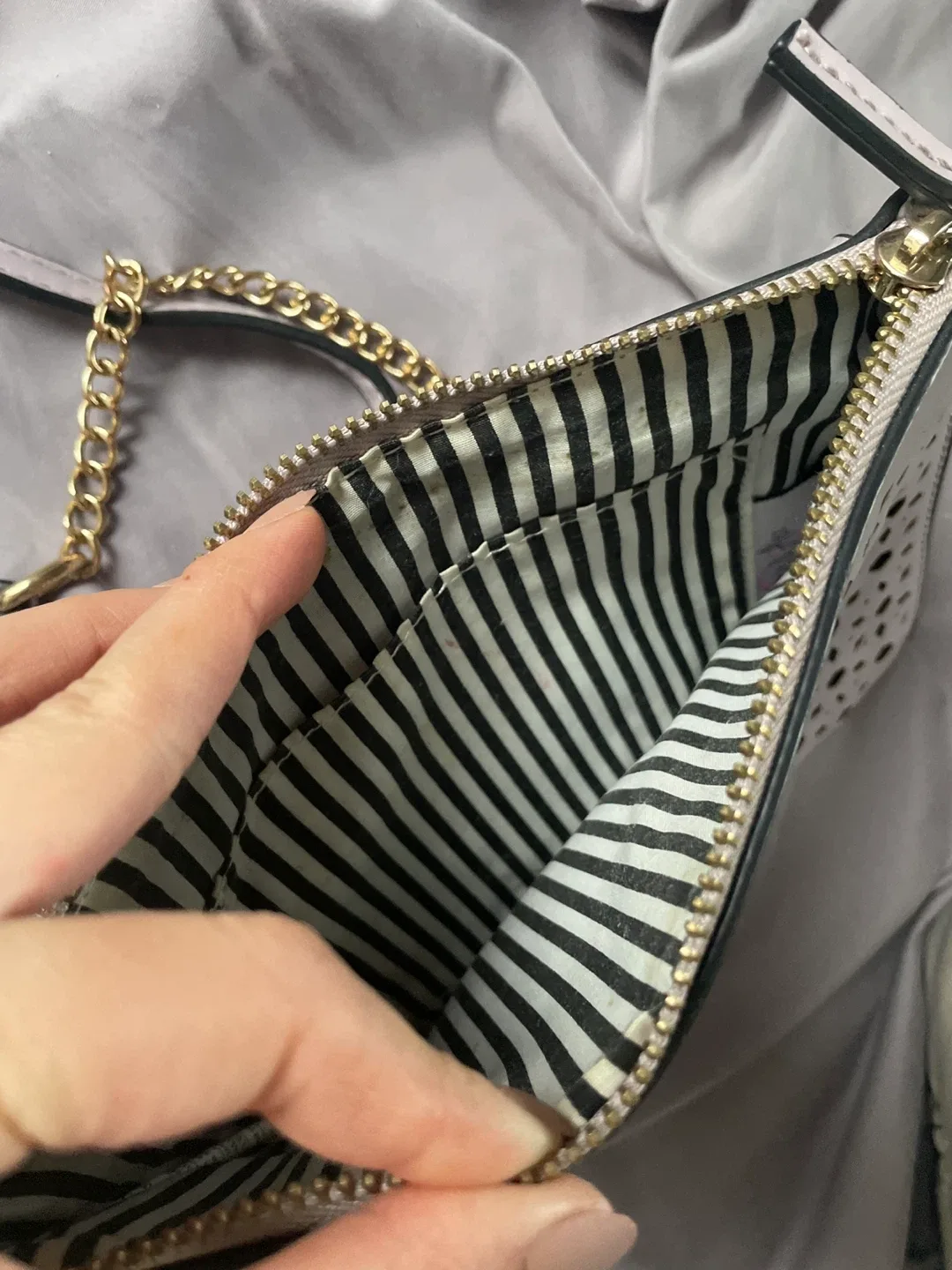 Lilac Crossbody Bag image indicator(3)