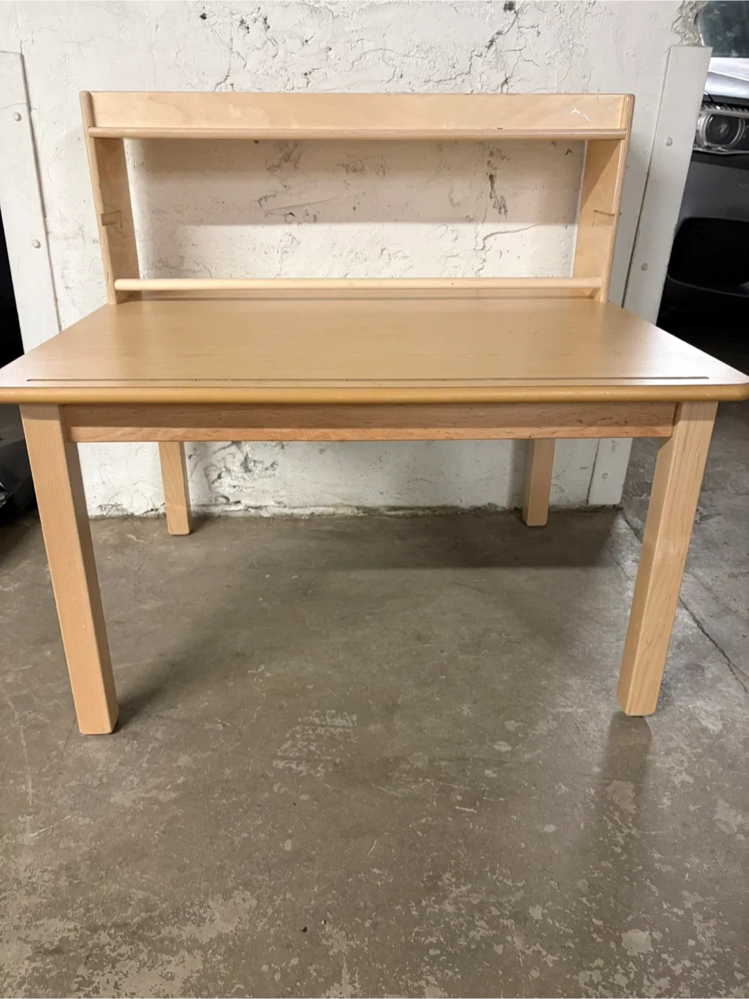 IKEA Flisat Children's Desk with Hutch image indicator(5)