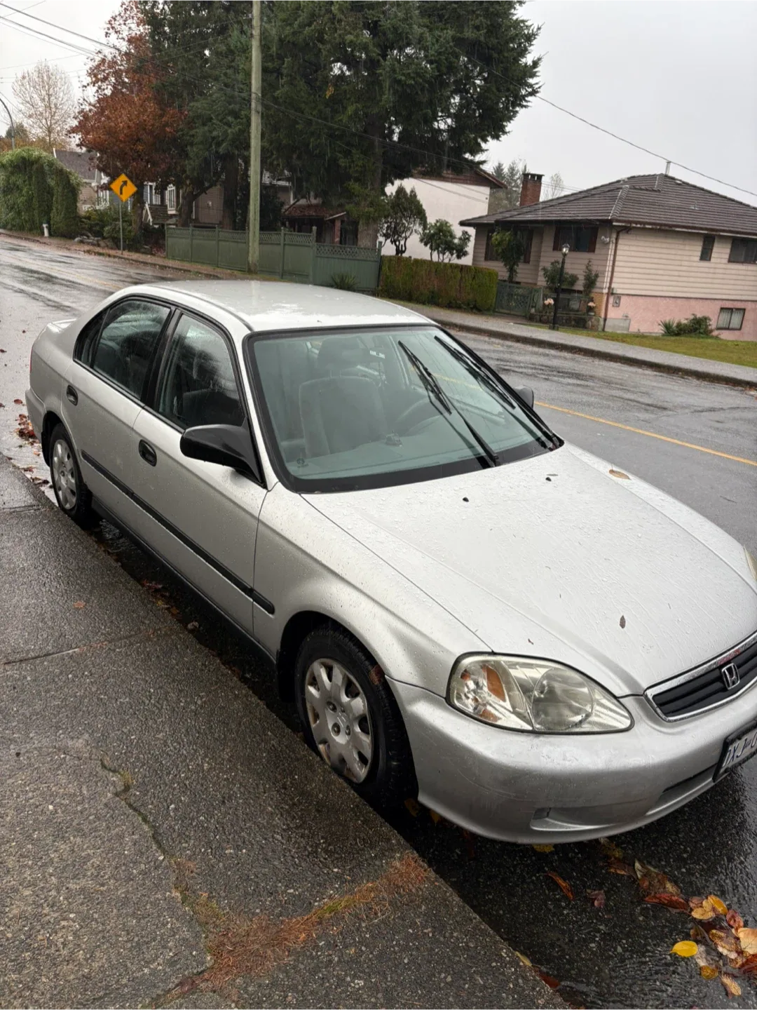 Honda Civic LX - Silver Sedan image indicator(2)