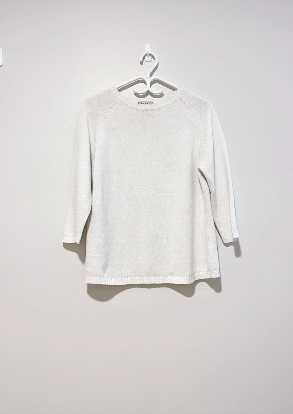 Women’s Basic Editions White Knit Sweater - Size M