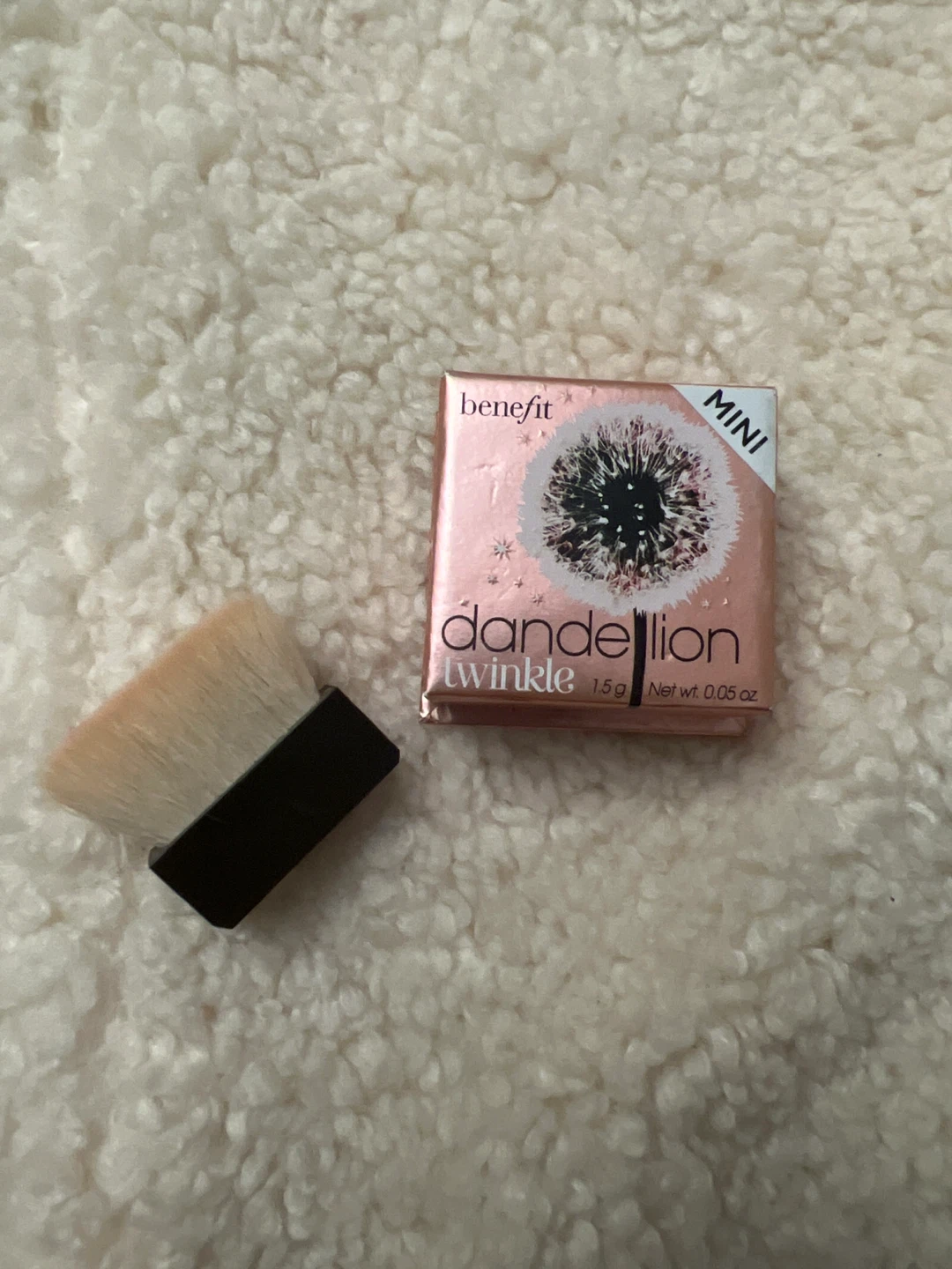 Benefit Dandelion Twinkle Mini Highlighter