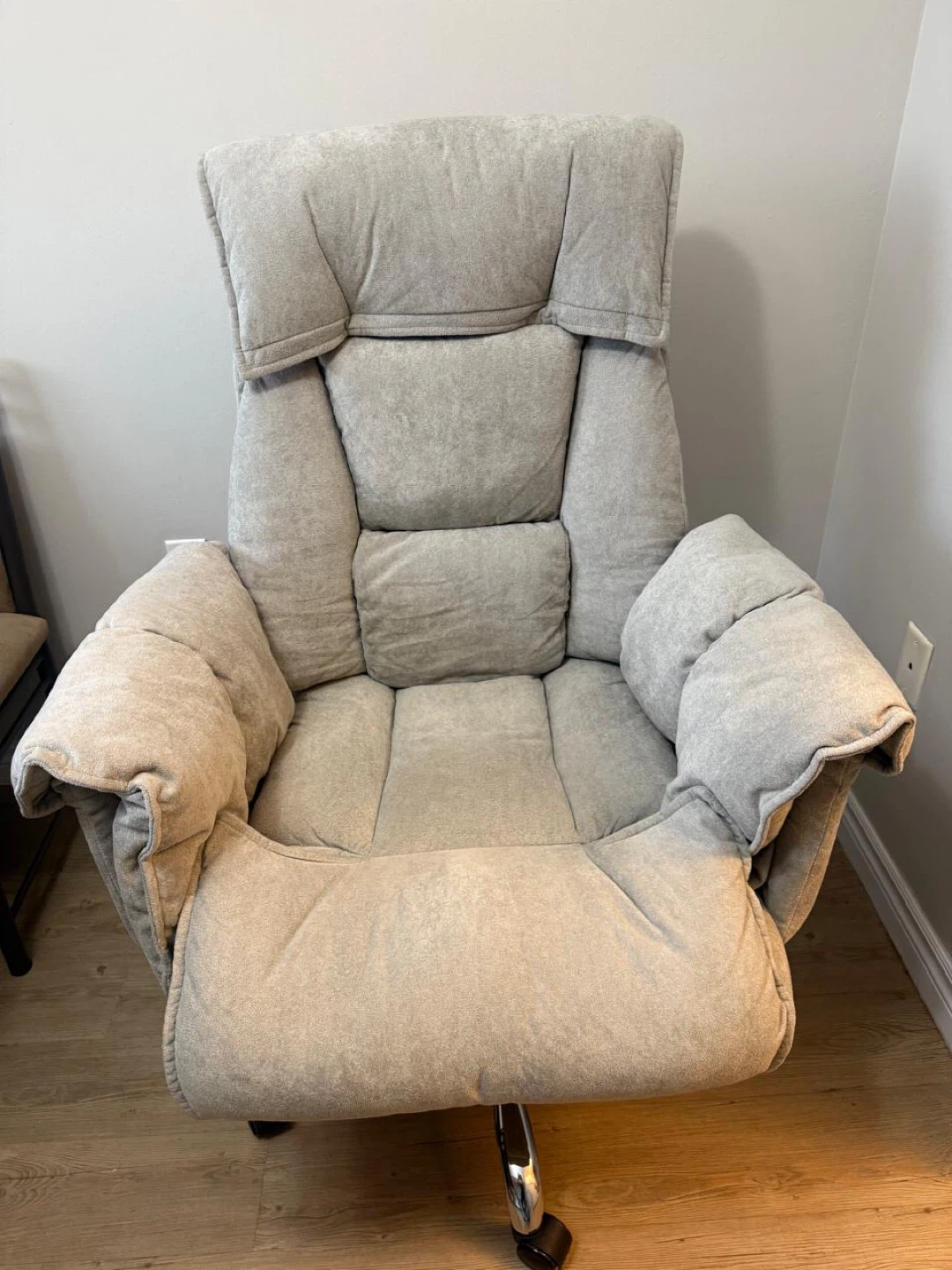 Comfortable Grey Padded Office Chair