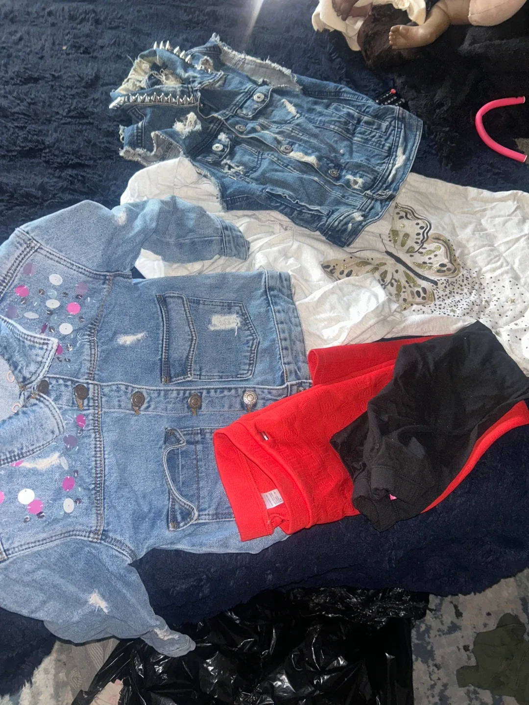 Mixed Kids Clothing Bundle thumbnail