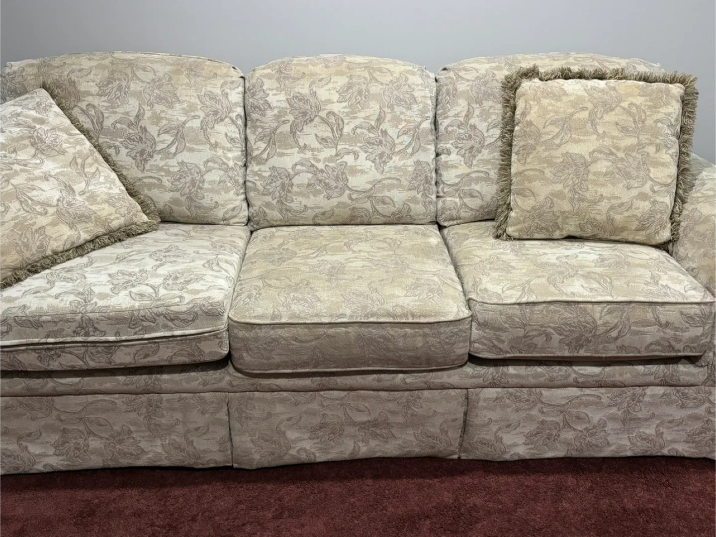 Floral Patterned Sofa image indicator(4)