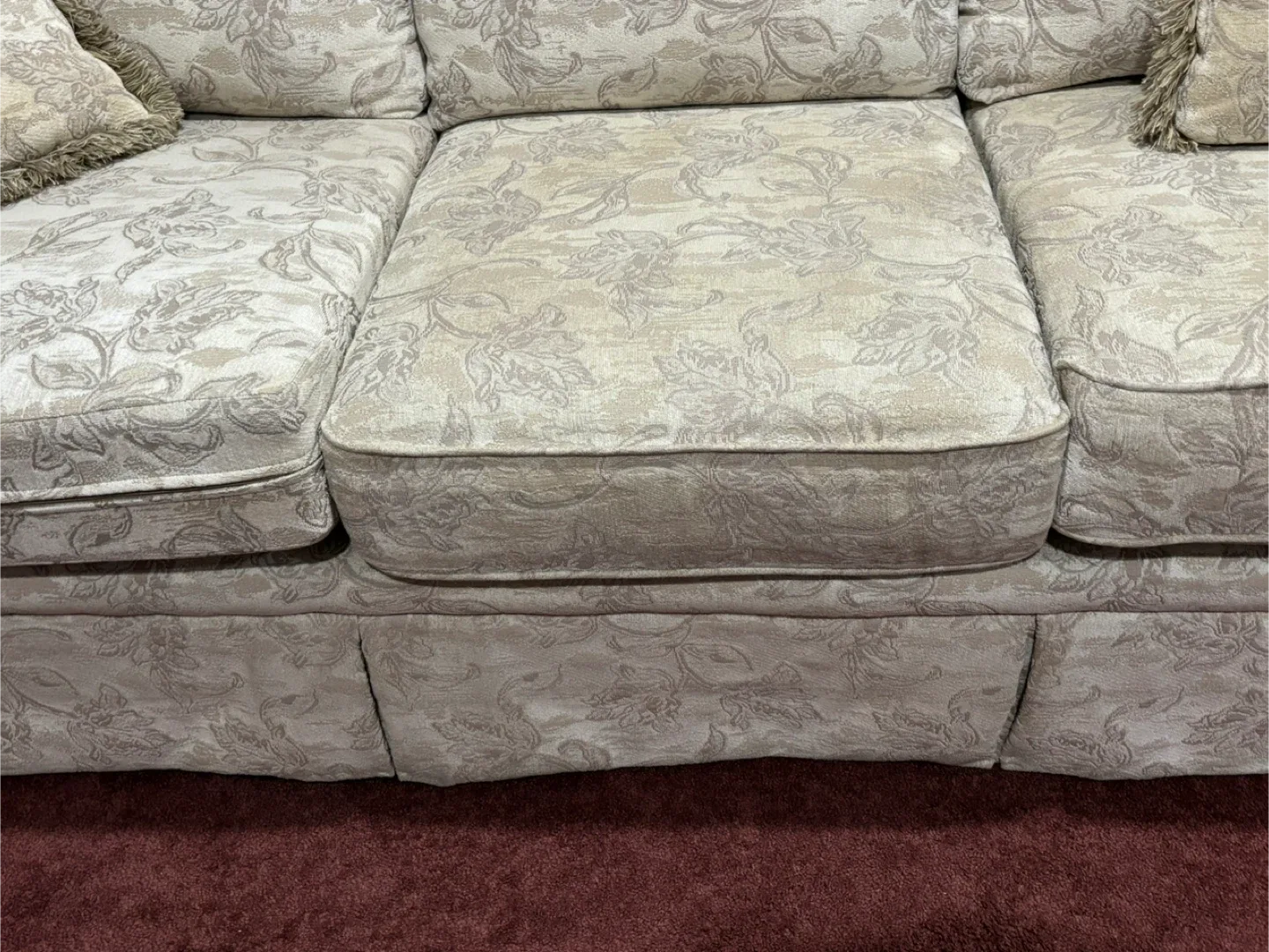 Floral Patterned Sofa image indicator(5)