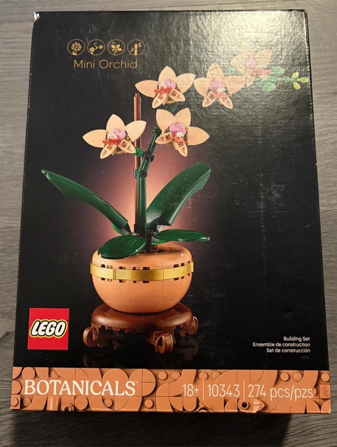 LEGO Mini Orchid 10343 - 274 pcs